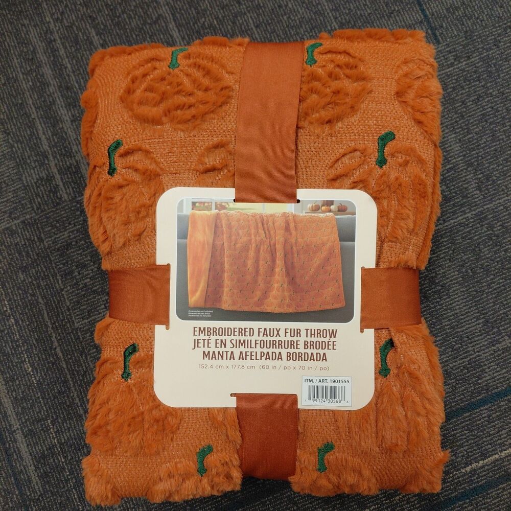 NWT SAME DAY SHIP! VIRAL TIK TOK COSTCO FAUX FUR HALLOWEEN FALL THROW PUMPKIN